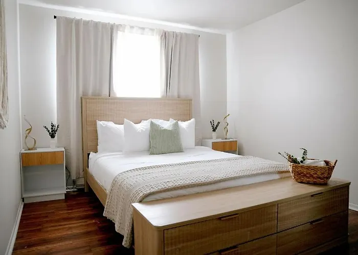 1br Near O'hare • Balcony • Workspace Chicago