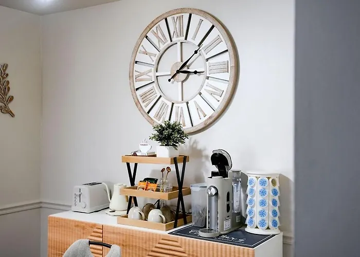 1br Near O'hare • Balcony • Workspace