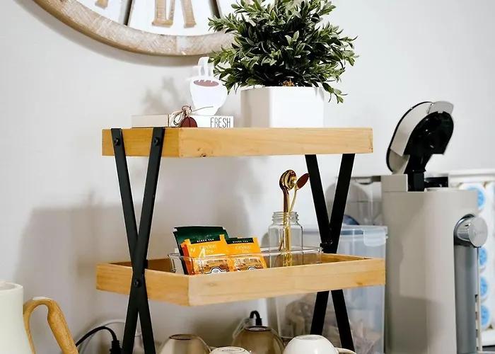 Apartment 1br Near O'hare • Balcony • Workspace