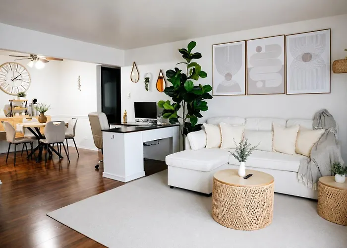1br Near O'hare • Balcony • Workspace